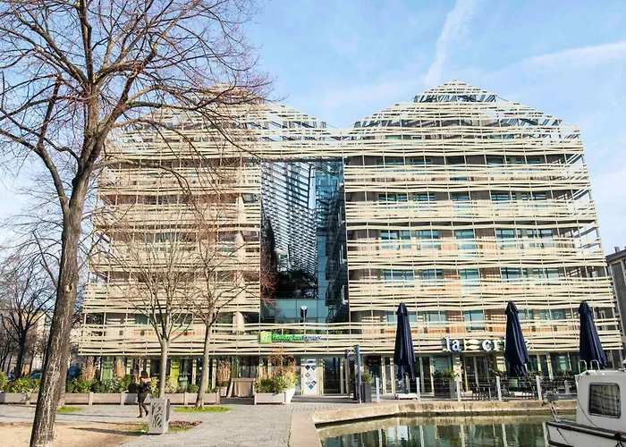 Holiday Inn Express -Canal De La Villette By IhgHotel Parijs